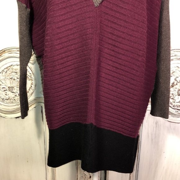 Color Block V Neck Mid Sleeve Tunic Sweater Size Small - Picture 4 of 11
